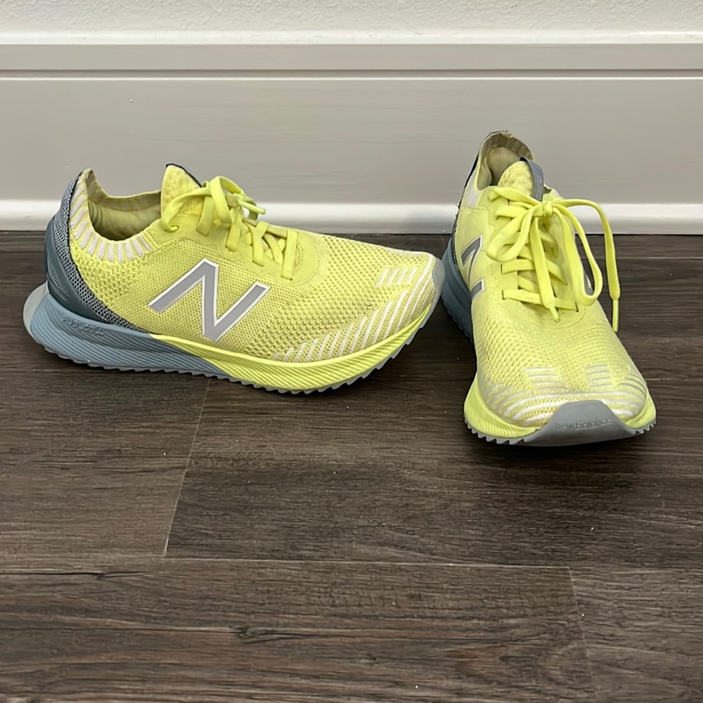 New Balance Echo